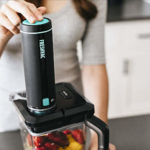 https://www.healwithfood.org/images_ama/ninja-freshvac-vacuum-blender.jpg