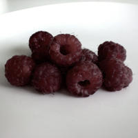 5 Health Benefits of Raspberries (Black and Red Varieties)