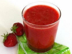 Dairy free strawberry and blood orange smoothie