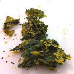 Kale Chips with Nutritional Yeast